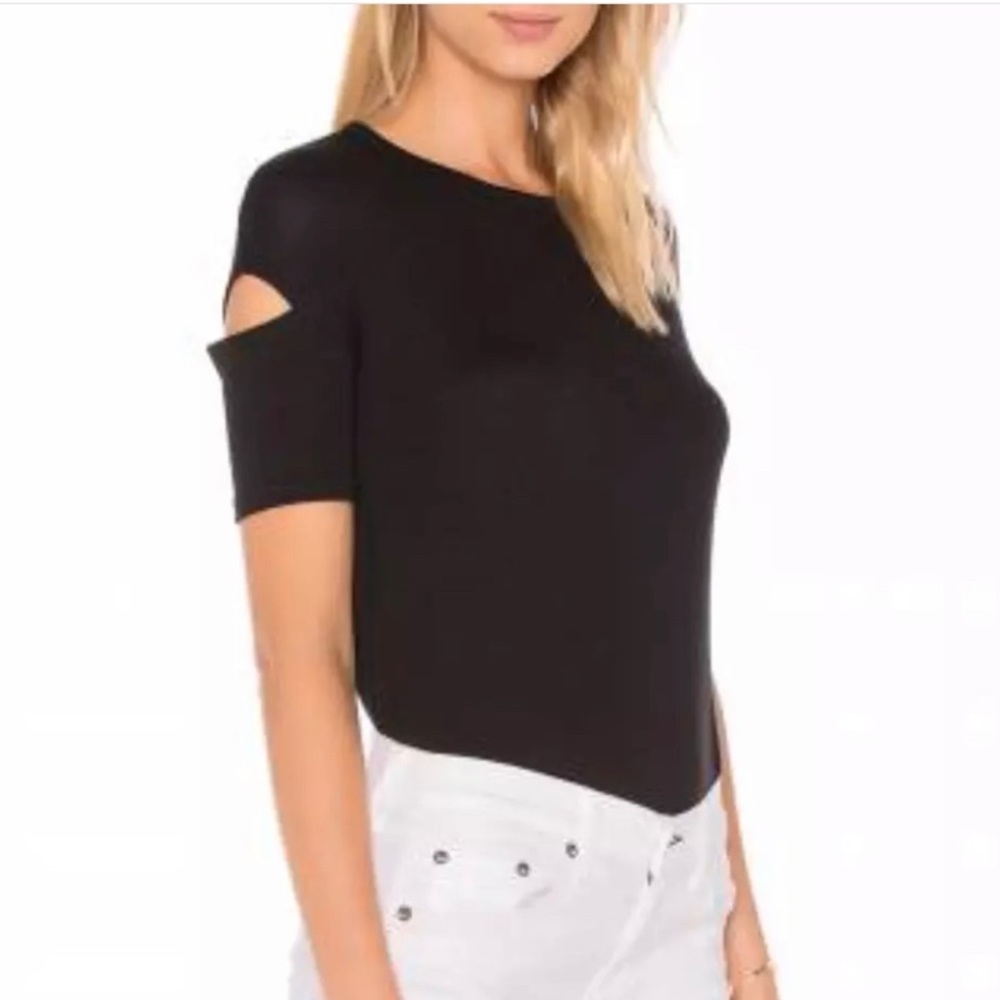 💸✨Rag & Bone✨ Open Shoulder Tee